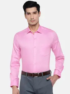 Turtle Men Pink Relaxed Slim Fit Solid Formal Shirt