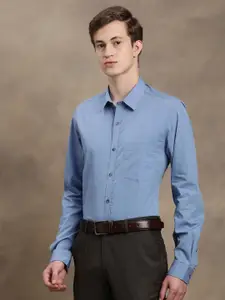 Turtle Men Blue Relaxed Slim Fit Solid Formal Shirt