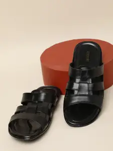 Coolers Men Black Solid Sandals