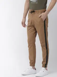 Denizen From Levis Men Khaki Regular Fit Solid Joggers
