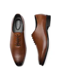 INVICTUS Men Brown Formal Oxfords