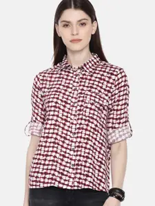 The Roadster Lifestyle Co Women White & Maroon Regular Fit Checked Casual Shirt