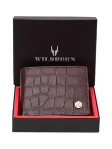 WildHorn Men Maroon Textured Two Fold Leather Wallet