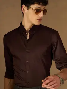 DENNISON Men Coffee Brown Comfort Regular Fit Solid Formal Shirt