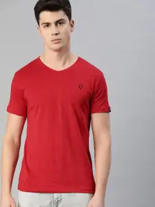 Urbano Fashion Men Red Slim Fit Solid V-Neck Pure Cotton T-shirt