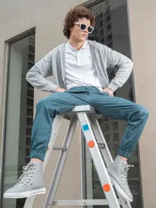 The Indian Garage Co Men Grey Slim Fit Solid Cargos Joggers