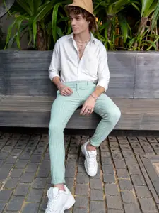 The Indian Garage Co Men Green & White Slim Fit Striped Chinos