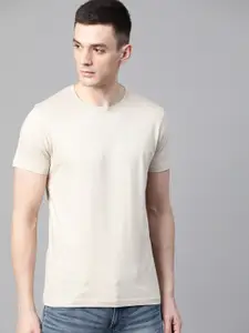 Roadster Men Beige Solid Round Neck T-shirt
