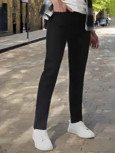 Urbano Fashion Men Black Slim Fit Mid-Rise Clean Look Stretchable Jeans