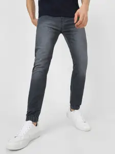 Urbano Fashion Men Grey Slim Fit Mid-Rise Clean Look Stretchable Jogger Jeans