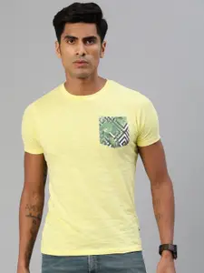 BEAT LONDON by PEPE JEANS Men Yellow Solid Round Neck T-shirt