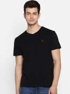 Red Tape Men Black Solid Round Neck Pure Cotton T-shirt