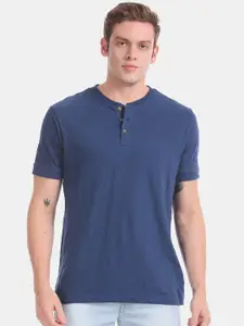 Aeropostale Men Blue Solid Henley Collar T-shirt