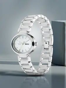 Titan Women Silver-Toned Analogue Watch