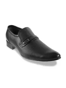 Mochi Men Black Textured Leather Formal Slip-Ons