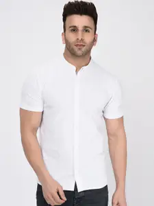 WILD WEST Men White Regular Fit Solid Casual Shirt