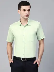 MANQ Men Green Solid Semi-Slim Fit Formal Shirt