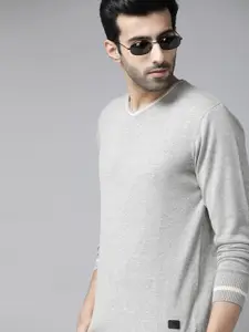 Roadster Men Grey Melange Solid Pullover Sweater