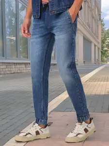 Urbano Fashion Men Blue Slim Fit Mid-Rise Acid Wash Clean Look Stretchable Jogger Jeans
