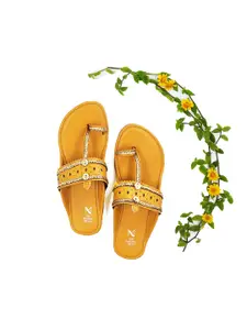 THE MADRAS TRUNK Women Yellow & Gold-Toned Leather Ethnic Kolhapuri One Toe Flats