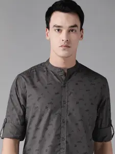 Roadster Men Charcoal Grey & Black Regular Fit Printed Sustainable Casual Shirt