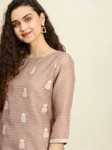 House of Pataudi Women Mauve & Off-White Floral Embroidered Straight Kurta