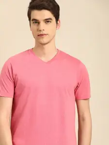 ether Men Pink Solid V-Neck T-shirt