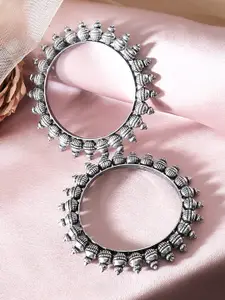 Rubans Women Set of 2 Oxidised Silver-Plated Bangles