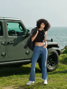 Roadster Women Blue Bootcut Mid-Rise Clean Look Stretchable Jeans