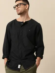 Mr Bowerbird Men Black Tailored Fit Solid Casual Shirt