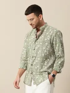 Mr Bowerbird Men Green & White Gul Summer Tailored Fit Casual Shirt