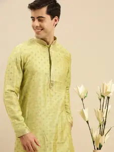 Sanwara Men Green & Gold-Toned Woven Design Pure Silk Kurta with Churidar