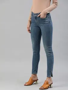 Levis Women Blue 710 Super Skinny Fit Mid-Rise Clean Look Stretchable Jeans