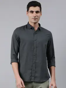 Lee Men Charcoal Grey & Black Slim Fit Printed Casual Shirt
