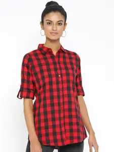 Vastraa Fusion Women Red & Black Regular Fit Checked Casual Shirt