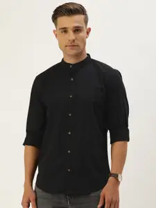 IVOC Men Black Slim Fit Solid Casual Shirt