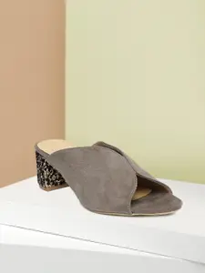 Catwalk Women Taupe Solid Sandals