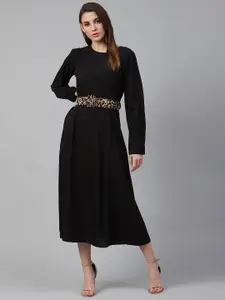 plusS Black Pleated Midi Dress