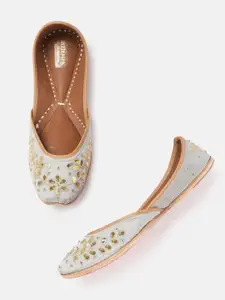 Anouk Women Grey & Gold-Toned Woven Design Mojaris