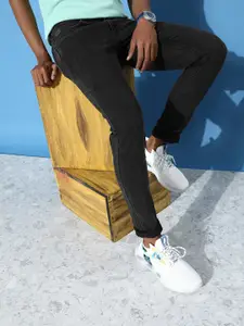 WROGN Men Black Skinny Fit Mid-Rise Clean Look Stretchable Jeans