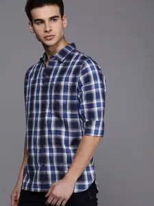 WROGN Men Navy Blue & White Slim Fit Checked Casual Shirt
