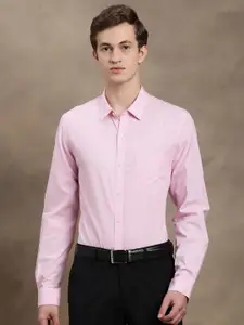 Turtle Men Pink Slim Fit Solid Formal Shirt