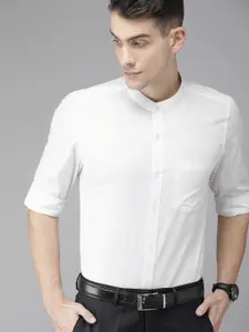 Turtle Men White Slim Fit Solid Formal Shirt