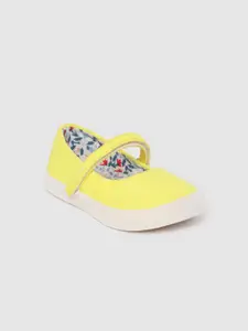 YK Girls Yellow Solid  Mary Janes