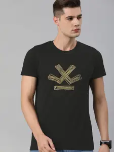 WROGN Men Black & Yellow Slim Fit Printed Round Neck T-shirt