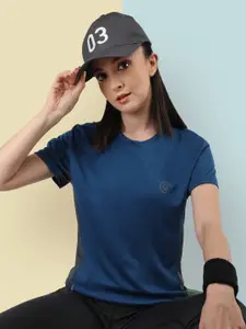 CHKOKKO Women Teal Blue Solid Round Neck Yoga T-shirt