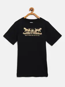 Levis Boys Black & Golden Horse Print Round Neck T-shirt