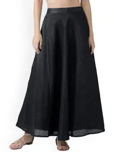 Vastraa Fusion Women Black Solid Flared Maxi Skirt
