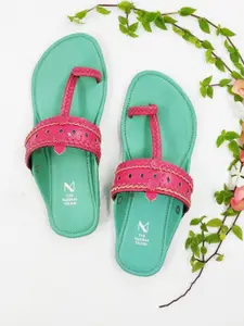 THE MADRAS TRUNK Women Pink Colourblocked Leather One Toe Kolhapuri  Flats