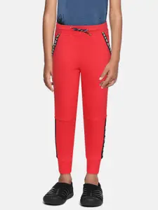 Gini and Jony Boys Red Solid Joggers with Side Taping Detail